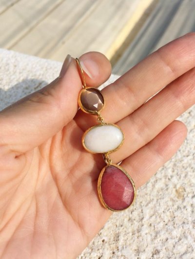 画像3: クロアチア インカローズ&スモーキークォーツ&マザーオブパールピアス